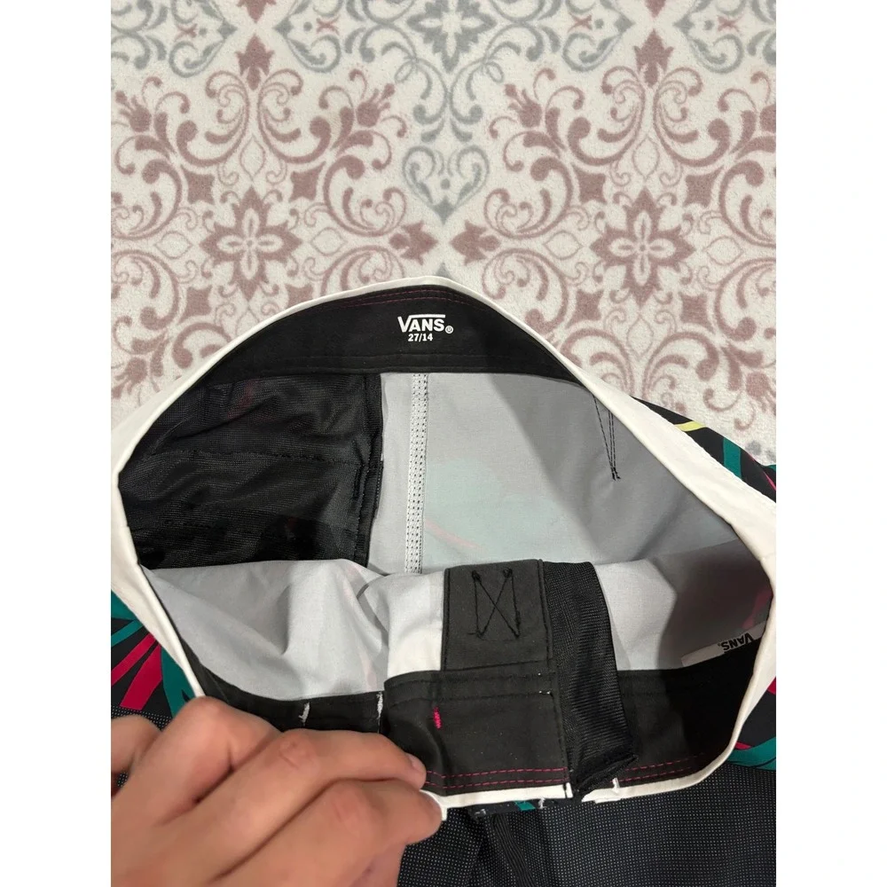 Vans Board Shorts Mens 27 Floral Stripe Bird of Paradise Swim Trunks Black White